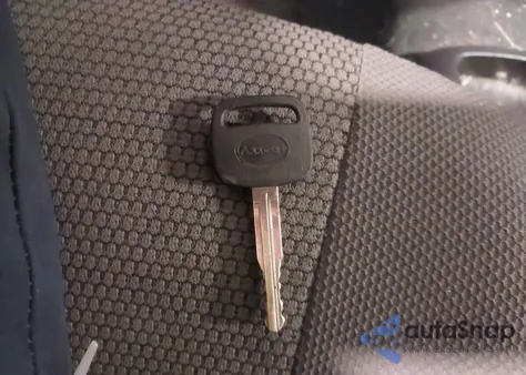 2007 Pontiac Vibe from USA, damaged, VIN 5Y2SL65887Z423092